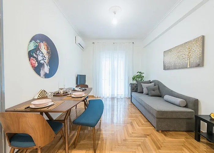 Cozy Home In Athens
